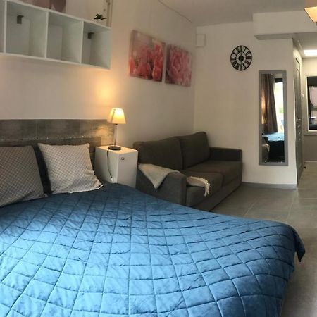 SOPHIES HOMES FÉLIBRIGES BEACH&PALAIS des FESTIVALS Cannes Exterior foto